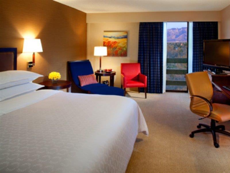 Sheraton Albuquerque Uptown By Marriott Eksteriør billede